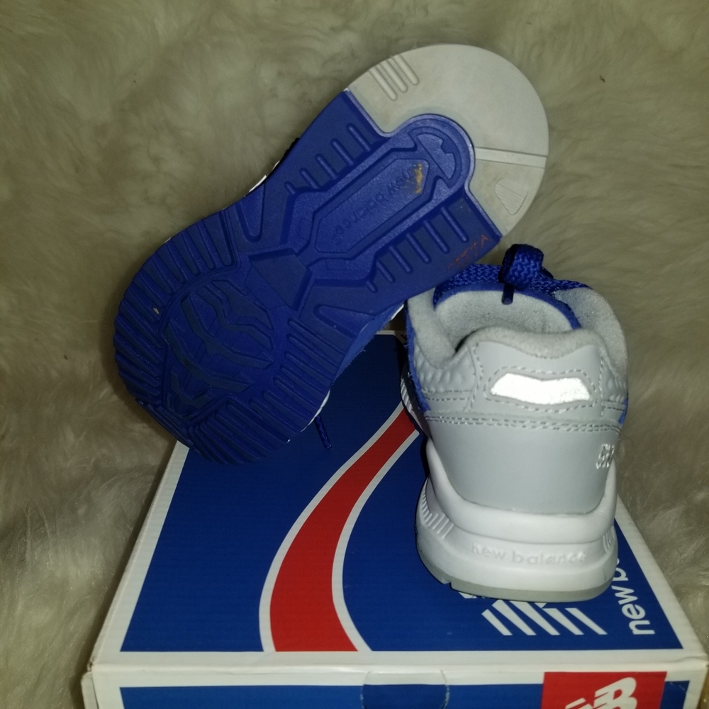 NEW BALANCE 530 - Picture 6 of 7